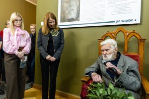 599938600 1506480768152438 1851750714277476098 n